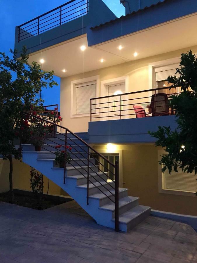 Amazing House In Kiato Near The Beach Kültér fotó